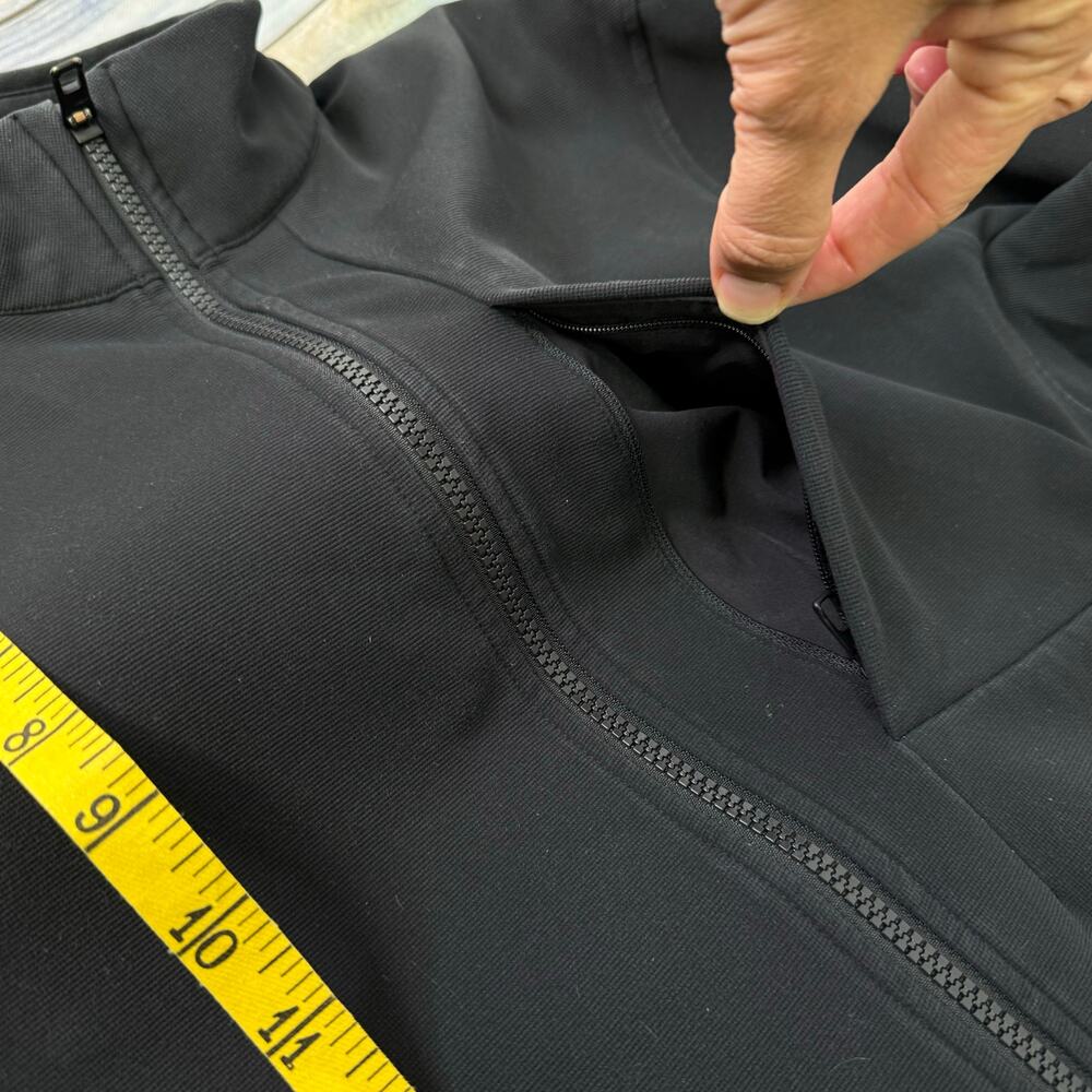 Lululemon Sojourn Jacket Black Full Zip Large Men's Long Sleeve - Picture 4 of 8
